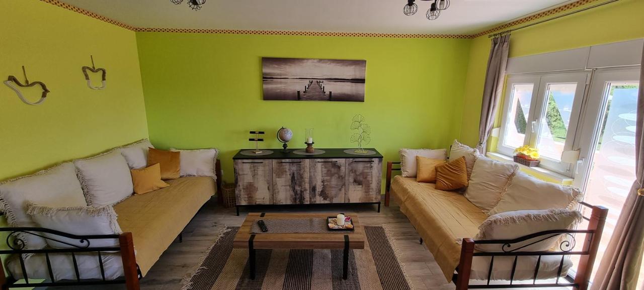 Rosa Apartment